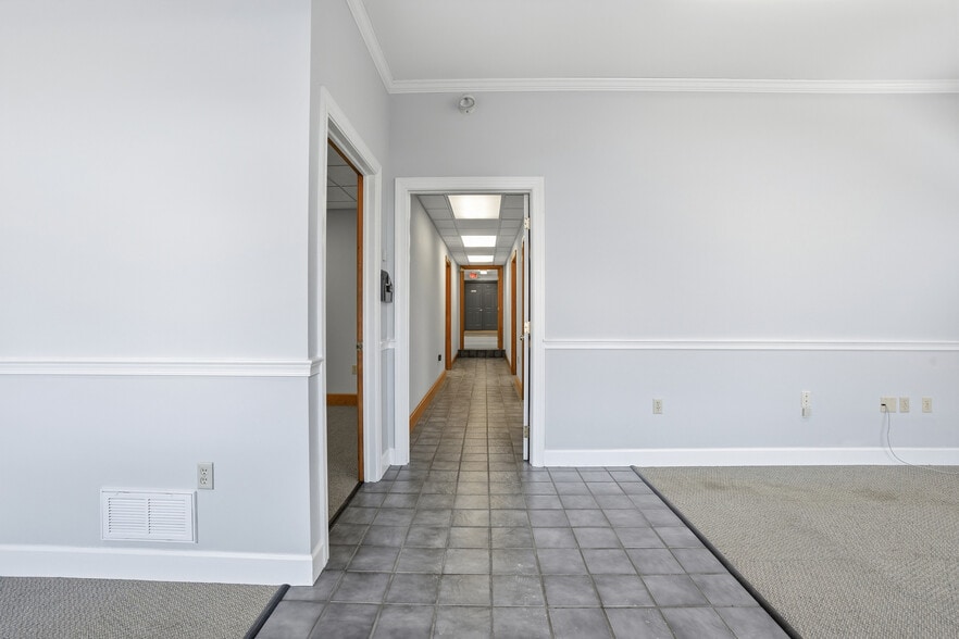 More Photos Of 105 High St, Dublin Flex For Sale