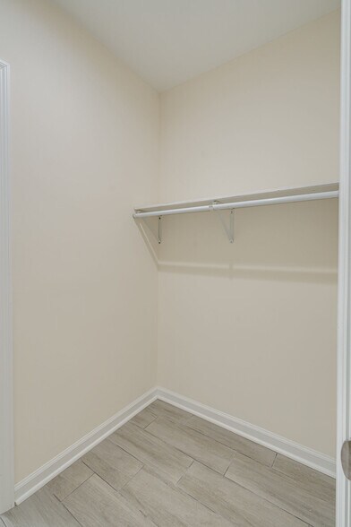 More Photos Of 501 Cedarmont Dr, Antioch Apartments For Sale