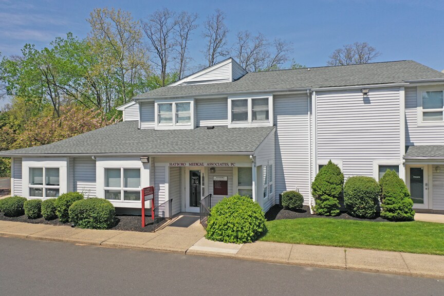 More Photos Of 345 N York Rd, Hatboro Medical For Lease