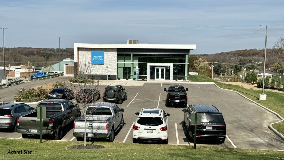 More Photos Of 4141 Heritage Center Dr, Copley Freestanding For Sale