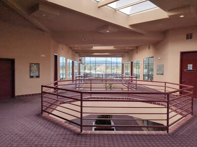 More Photos Of 108 Whispering Pines Dr, Scotts Valley Medical For Lease