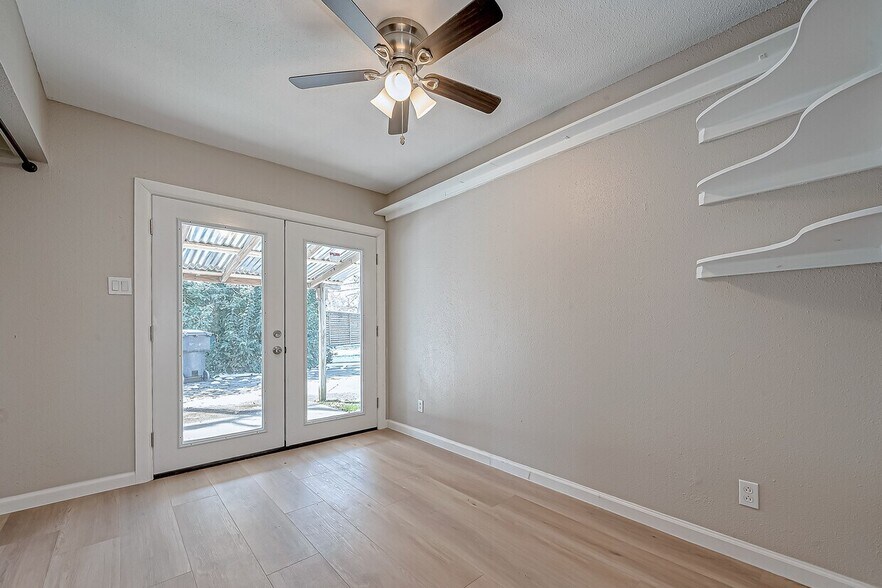 More Photos Of 7315 Housman, Houston Specialty For Sale