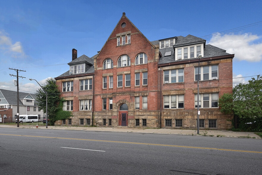 Primary Photo Of 4403 St Clair Ave, Cleveland Coworking Space