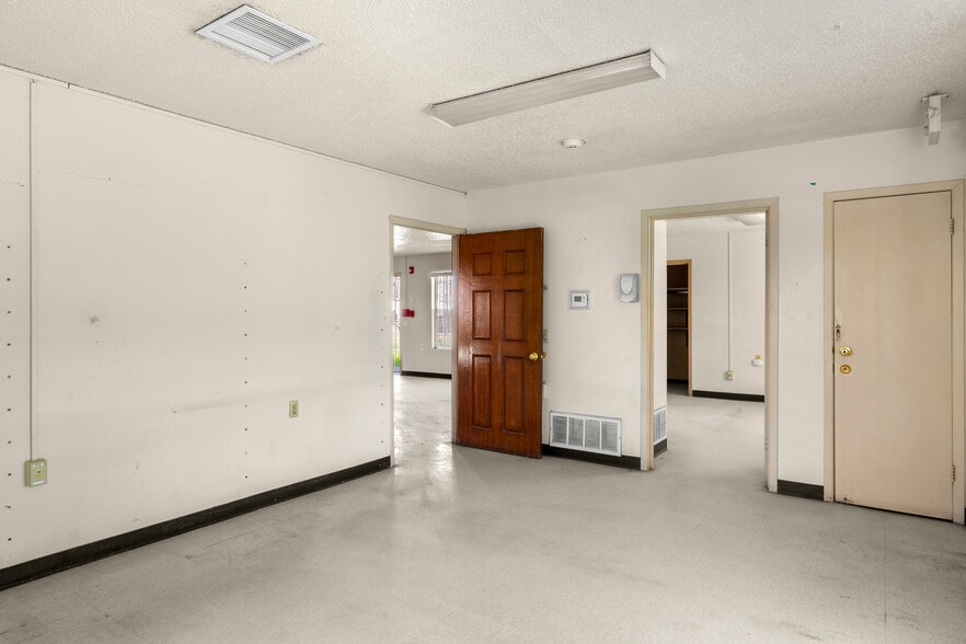 More Photos Of 5314 Blanco Ave, El Paso Office Residential For Sale
