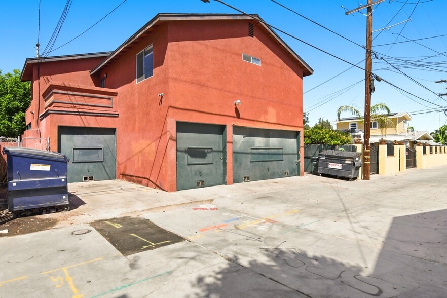 More Photos Of 4073-4077 Chamoune Ave, San Diego Apartments For Sale