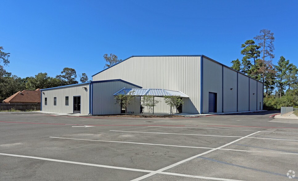 Primary Photo Of 33204 Magnolia Cir, Magnolia Sports And Entertainment For Sale