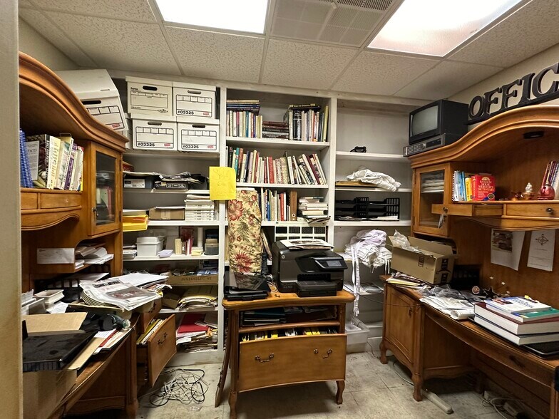 More Photos Of 194 Main St, Amesbury Restaurant For Sale