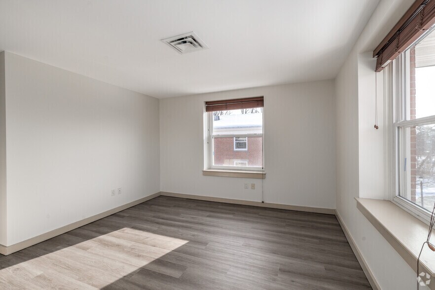 More Photos Of 4001 E Genesee St, Syracuse Apartments For Lease