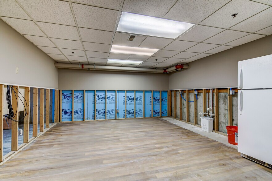 More Photos Of 2965 S MacArthur Blvd, Springfield Medical For Sale