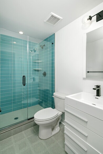 More Photos Of 1246 N Front St, Philadelphia Office For Sale