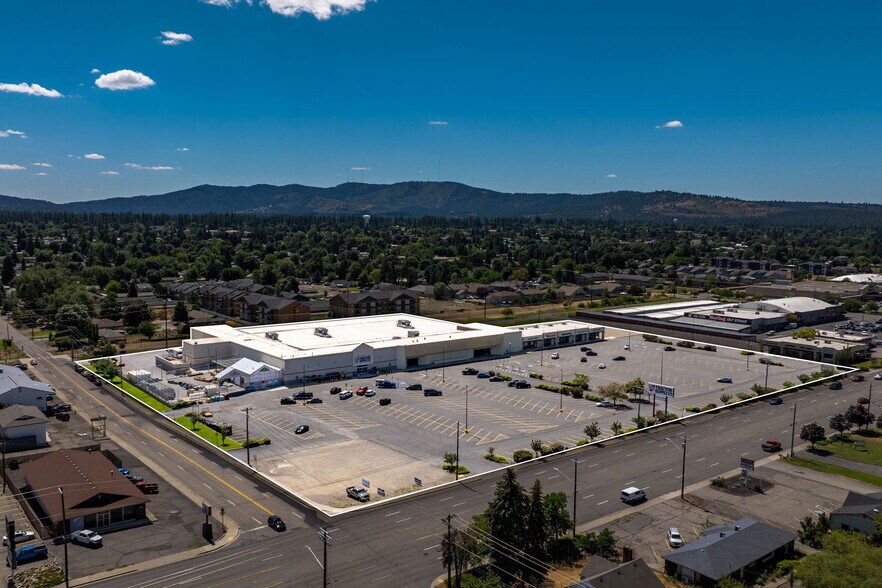 More Photos Of 13414 E Sprague Ave, Spokane Valley Unknown For Lease