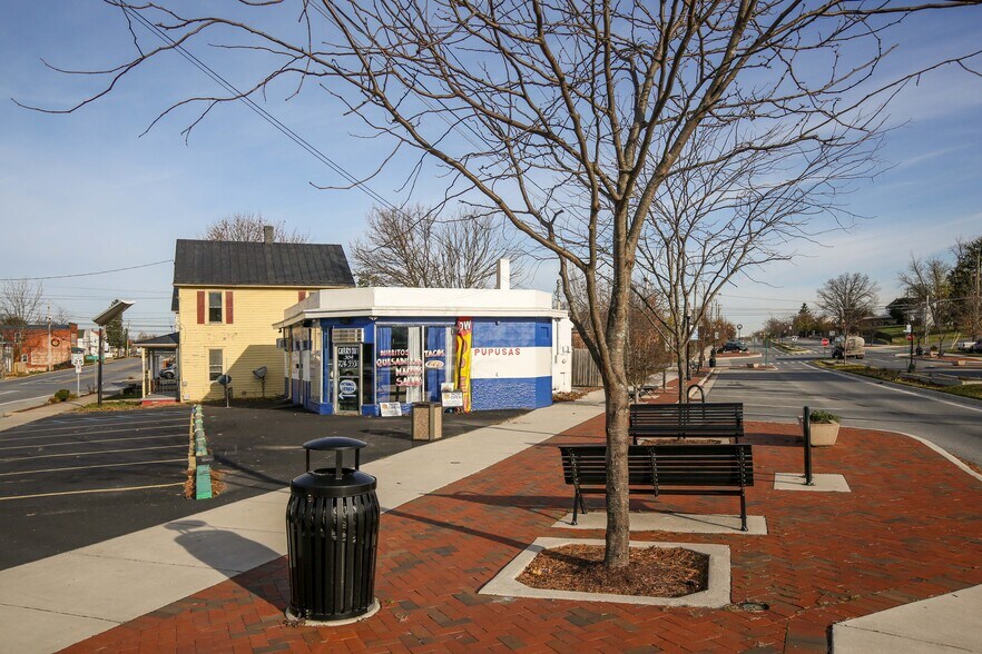 More Photos Of 211 S Mildred St, Ranson Freestanding For Lease