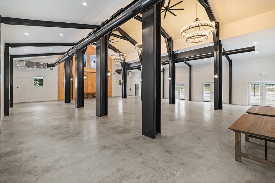 More Photos Of 180 Silver Ridge Ranch Rd, Easton Trailer Camper Park For Sale