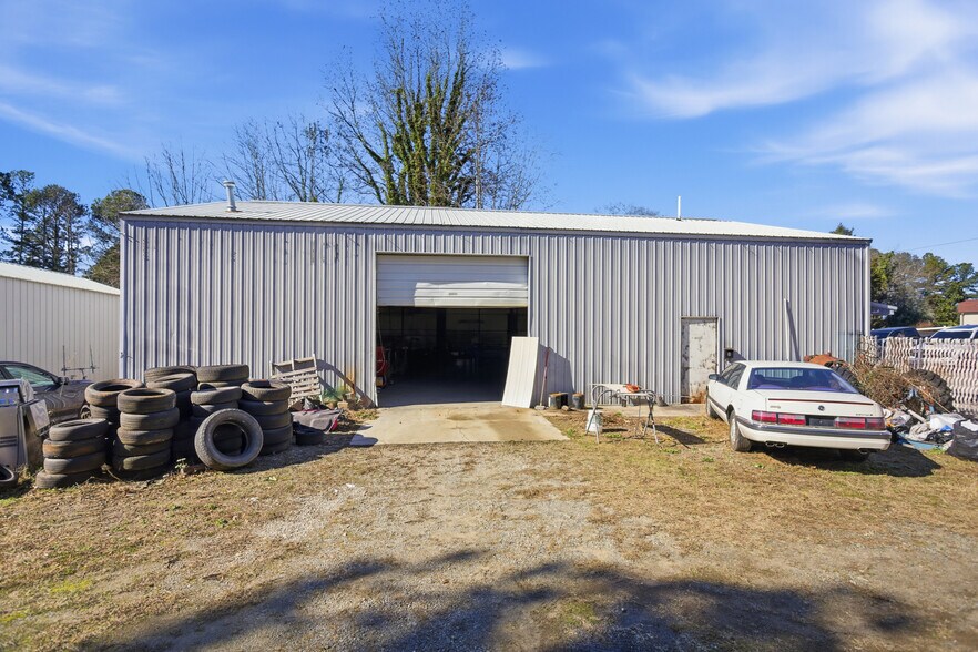 More Photos Of 1728 Old Central Rd, Central Industrial For Lease
