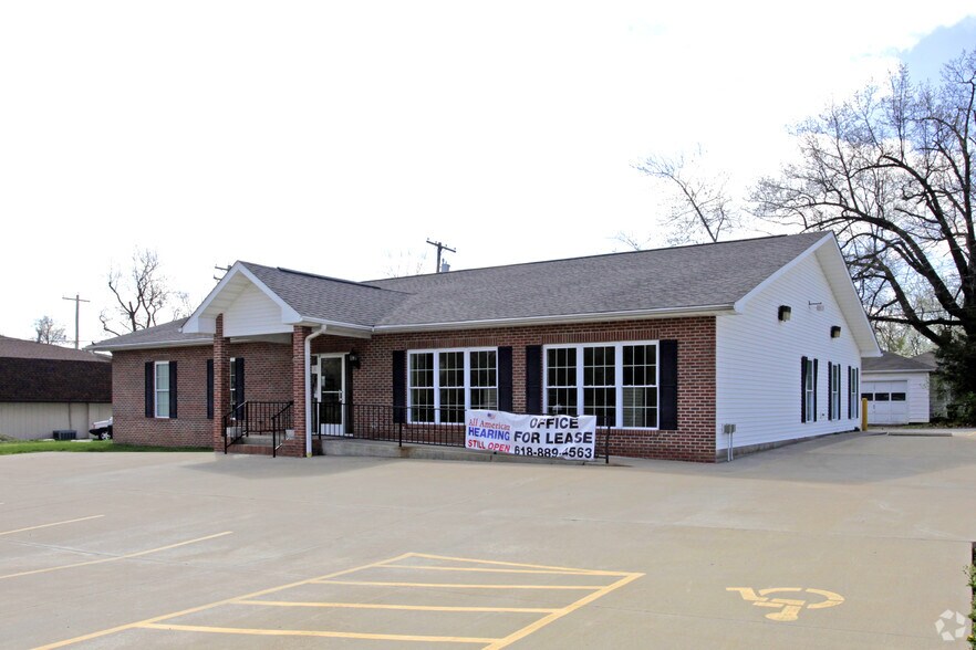 More Photos Of 2419 Broadway St, Mount Vernon Office For Sale