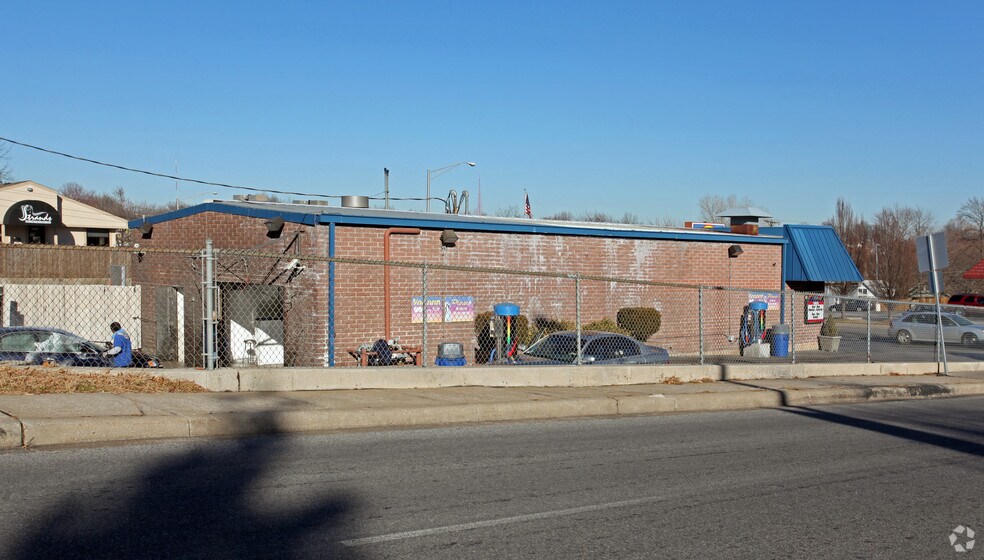 More Photos Of 4604 Rainbow Blvd, Kansas City Carwash For Sale