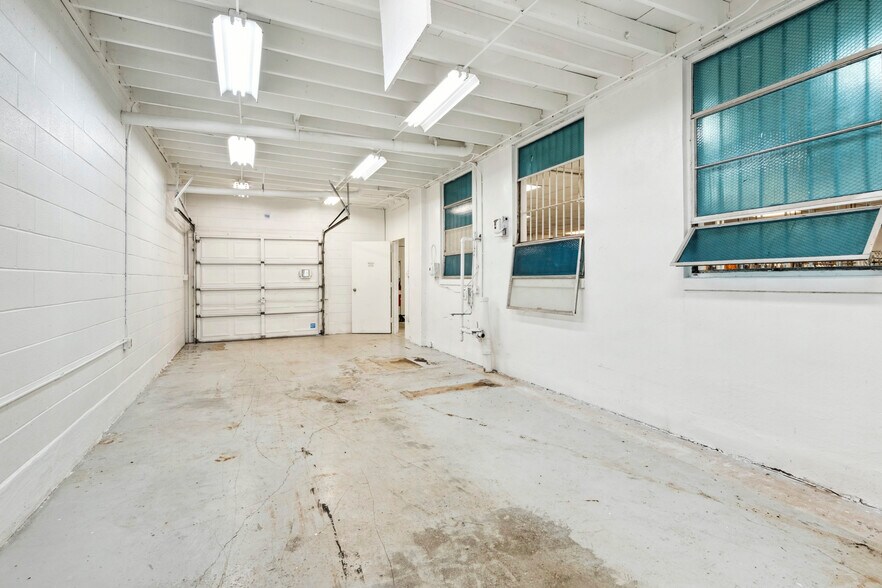More Photos Of 5325 Canal Blvd, New Orleans General Retail For Sale