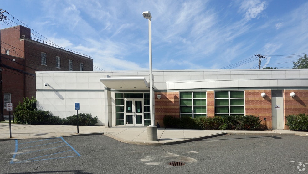 101 Jerusalem Ave, Hicksville, NY 11801 Public Library For Sale