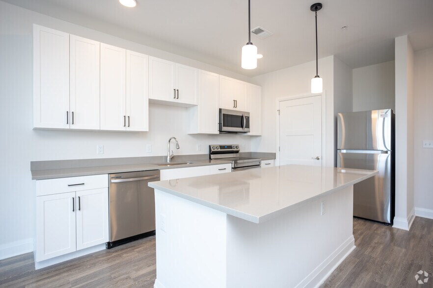 More Photos Of 140 E Monument Ave, Dayton Apartments For Lease