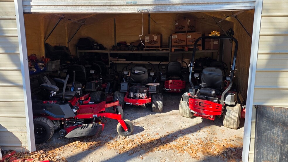 More Photos Of 28 Main St, Piedmont Freestanding For Sale