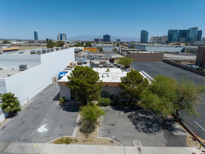 More Photos Of 3530-3534 W Hacienda Ave, Las Vegas Light Manufacturing For Lease