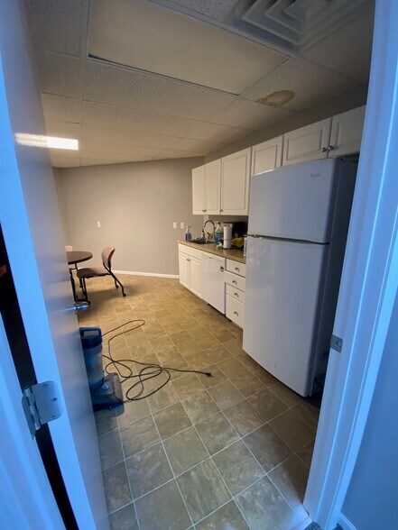 More Photos Of 2711 N Mason St, Appleton Medical For Sale