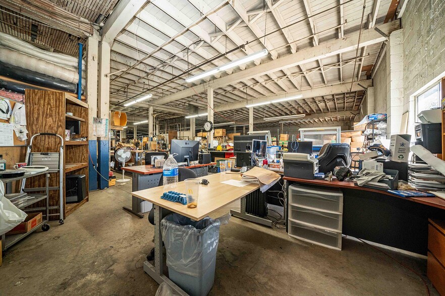 More Photos Of 4383 Fruitland Ave, Vernon Manufacturing For Sale