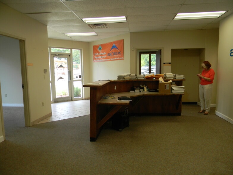 More Photos Of 6315 Warrick Ave, Cincinnati Manufacturing For Lease