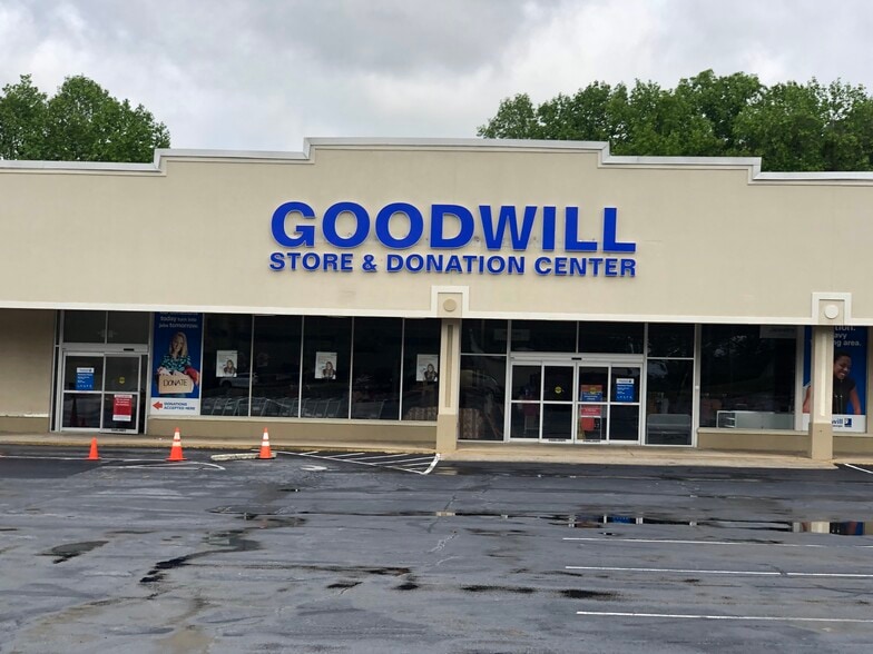More Photos Of 5265 Lawrenceville Hwy NW, Lilburn Storefront For Lease