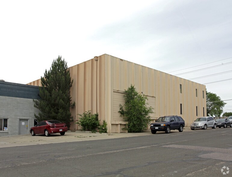 More Photos Of 2460-2470 S Tejon St, Englewood Warehouse For Sale