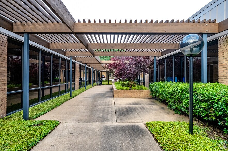 More Photos Of 520 Central Pky E, Plano Loft Creative Space For Lease