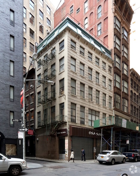 Primary Photo Of 16-18 Maiden Ln, New York Office For Lease
