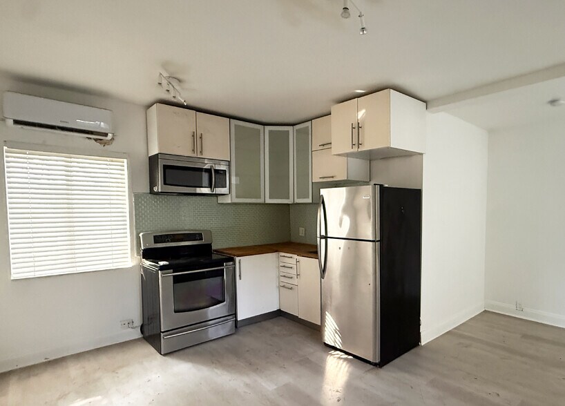 More Photos Of 648 NE 80th St, Miami Apartments For Sale