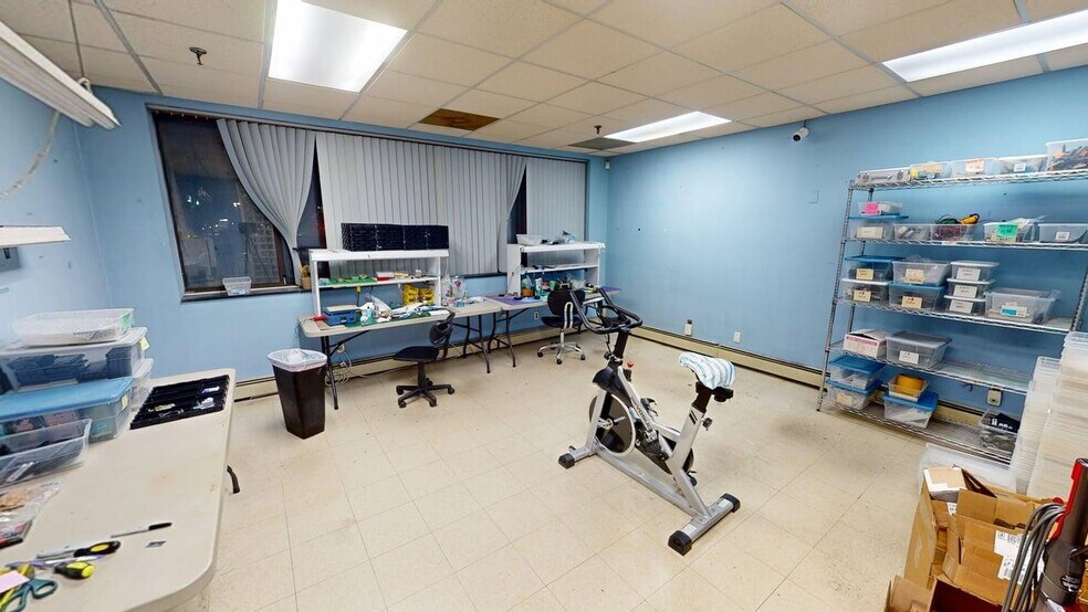 More Photos Of 13007 26th Ave, Flushing Office For Lease