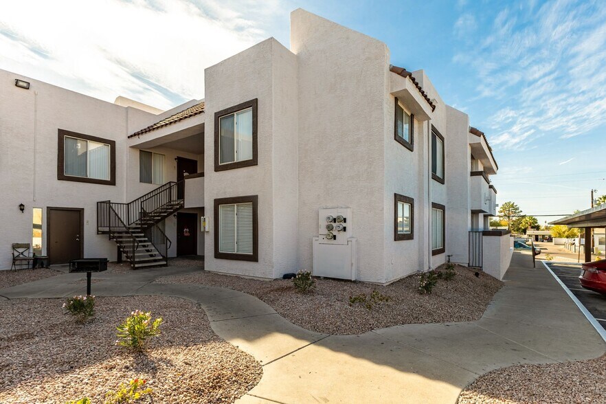 More Photos Of 1835 N 51st St, Phoenix Apartments For Sale