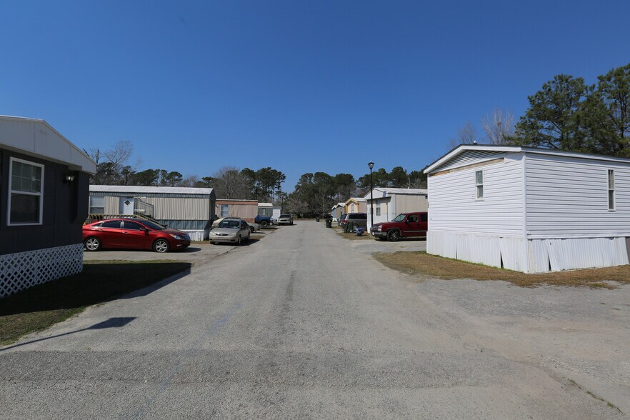 More Photos Of 306 Sundial Ln, Ladson Manufactured Housing Mobile Home Park For Sale