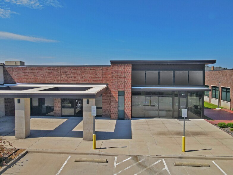 Primary Photo Of 149 E State Highway 121, Coppell Medical For Lease