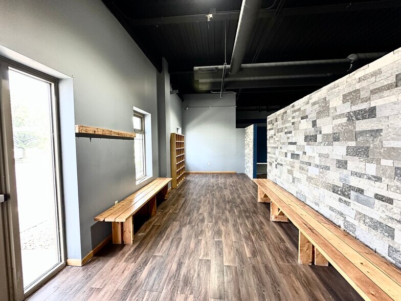 More Photos Of 14785 W 101st Ave, Dyer Medical For Lease