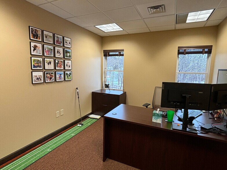 More Photos Of 90-100 Central St, Holliston Storefront Retail Office For Lease