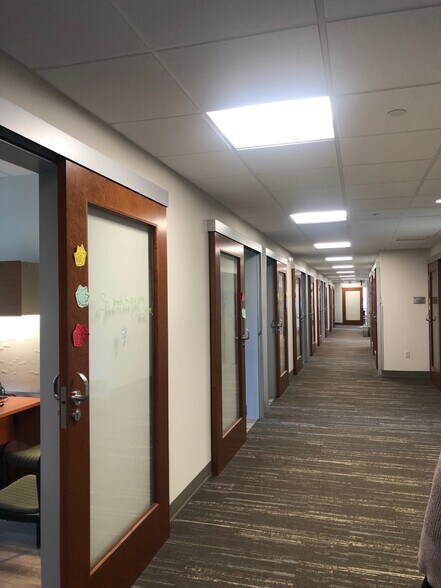 More Photos Of 1004 New Holland Ave, Lancaster Unknown For Lease