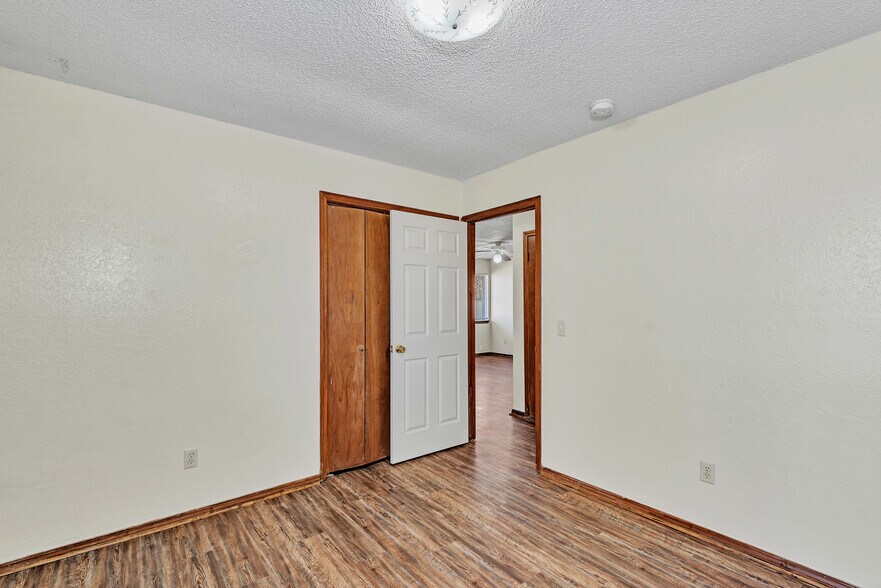 More Photos Of 210 NW North St, Minco Apartments For Sale