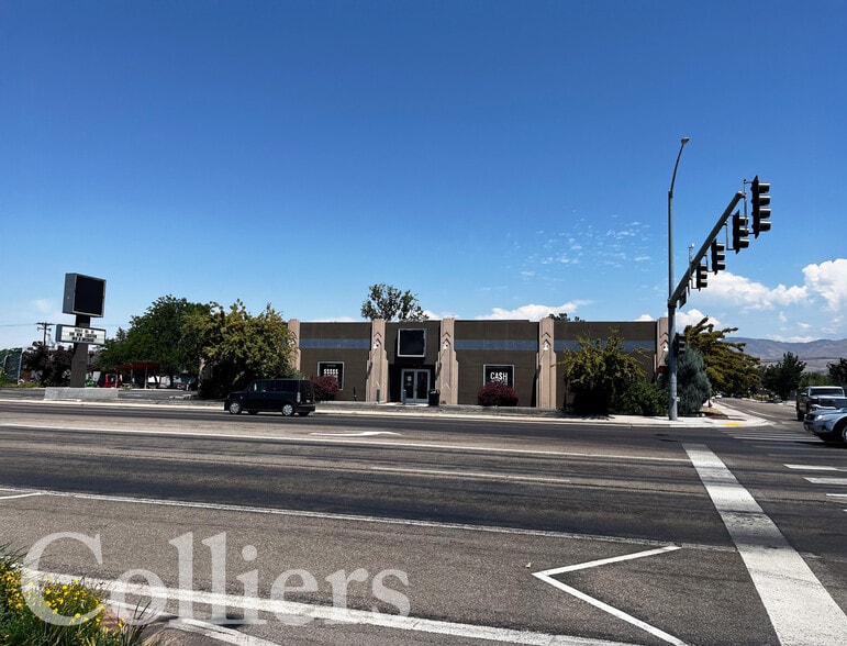 More Photos Of 3602 W Chinden Blvd, Garden City Freestanding For Lease