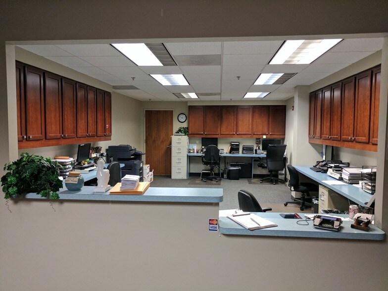 More Photos Of 3200 Tower Oaks Blvd, Rockville Medical For Sale
