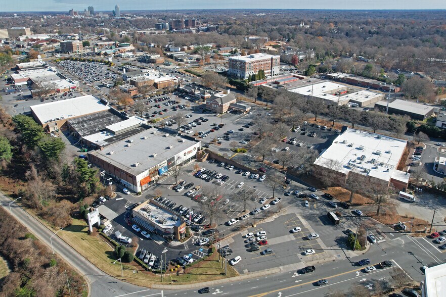 More Photos Of 300 S Stratford Rd, Winston-Salem Unknown For Lease