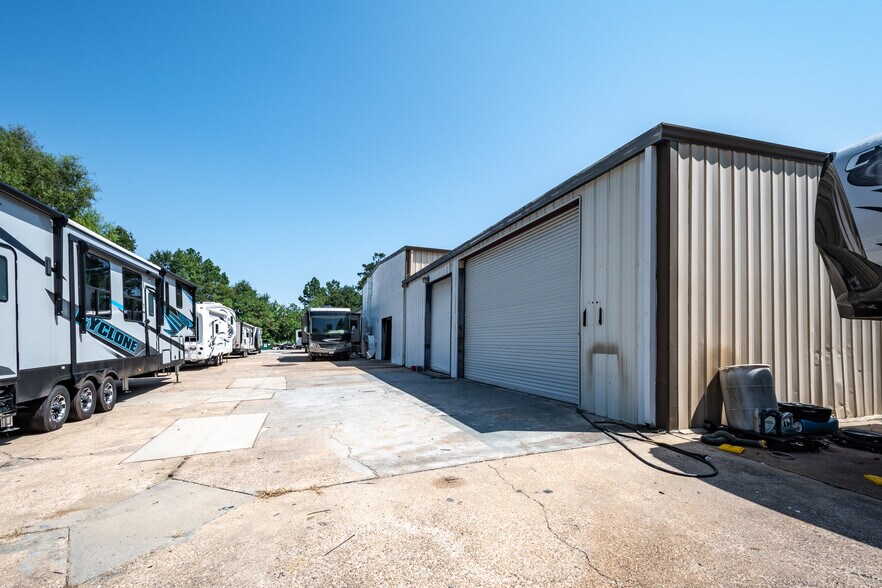 More Photos Of 752 & 870 Hwy 59, Cleveland General Retail For Sale