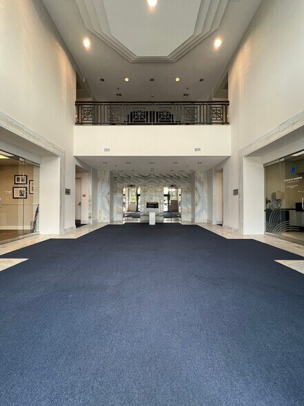 More Photos Of 2100 SE Ocean Blvd, Stuart Medical For Lease