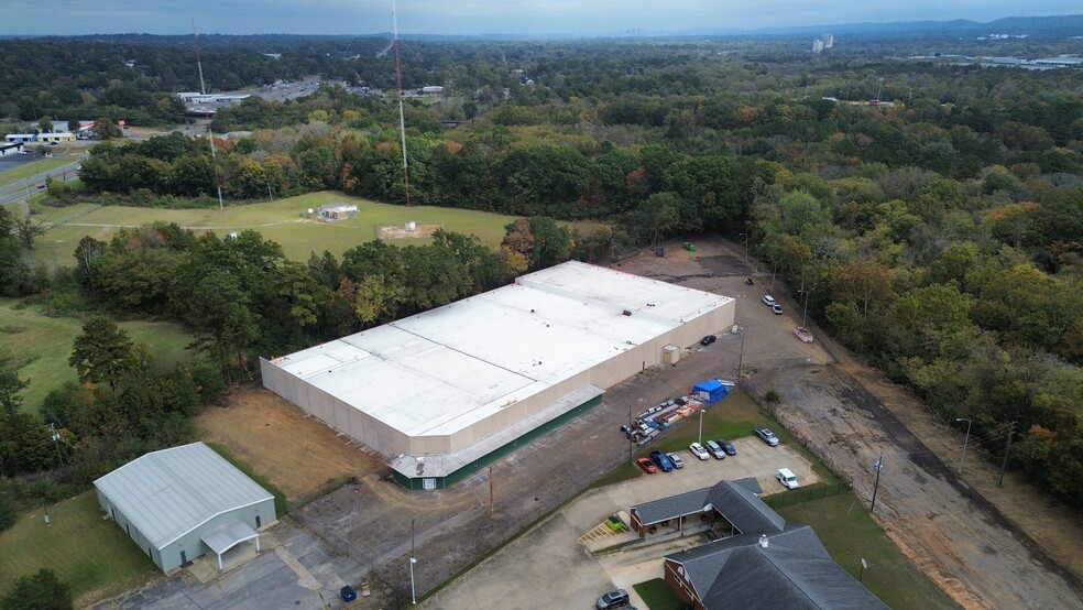 Primary Photo Of 660 Bessemer Super Hwy, Birmingham Warehouse For Lease