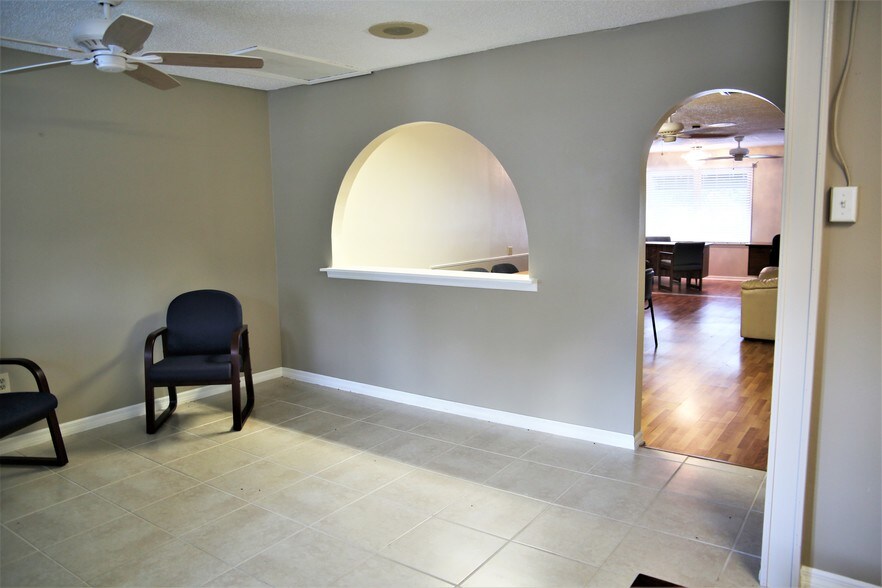 More Photos Of 4113 Neptune Rd, Saint Cloud Office For Sale