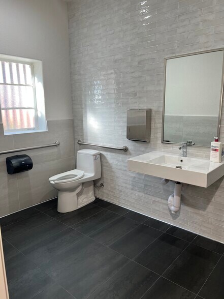 More Photos Of 372 Castro St, Mountain View Office For Lease