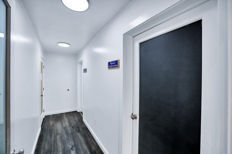 More Photos Of 802 S Shore Diamond Lake Rd, Newport Restaurant For Sale